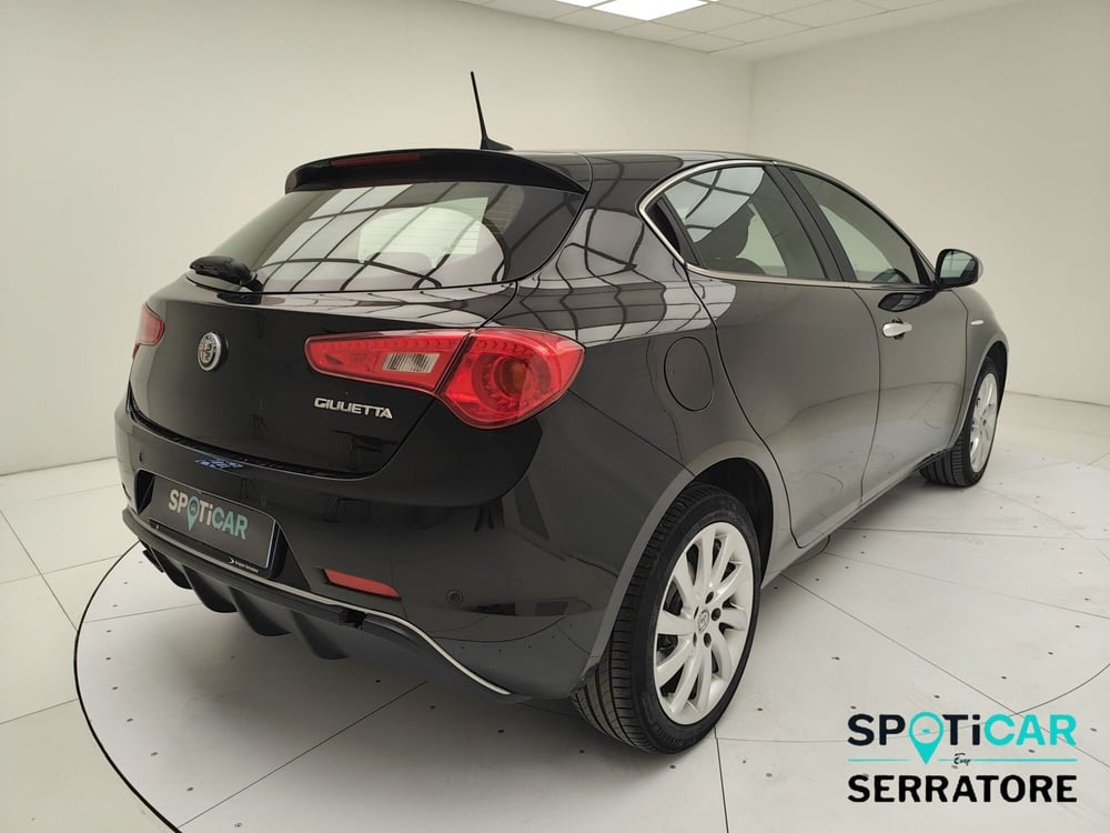 Alfa Romeo Giulietta usata a Como (5)