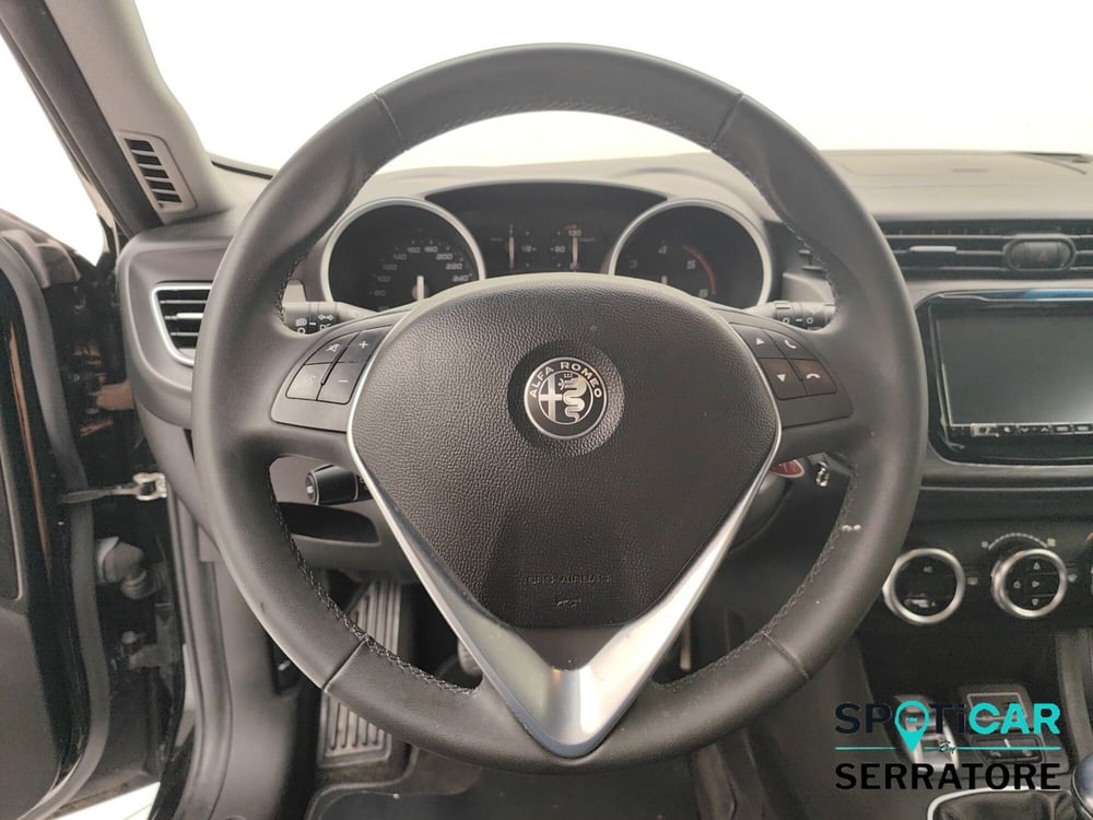 Alfa Romeo Giulietta usata a Como (8)
