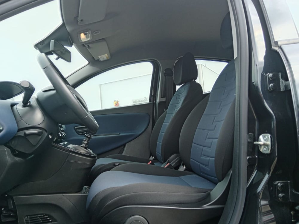 Lancia Ypsilon usata a Alessandria (11)