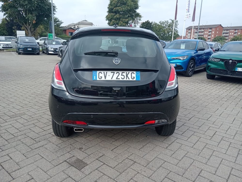 Lancia Ypsilon usata a Alessandria (7)