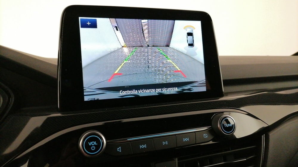 Ford Kuga usata a Roma (16)