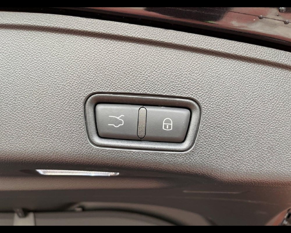 Maserati Grecale usata a Torino (16)