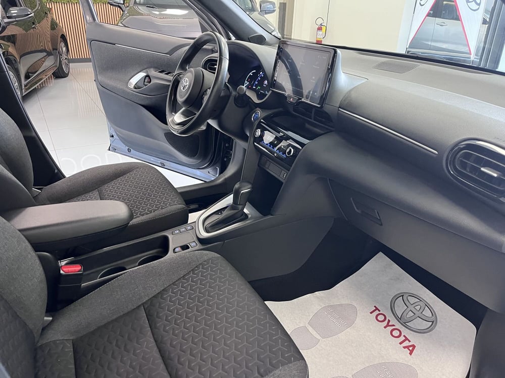 Toyota Yaris Cross usata a Prato (8)
