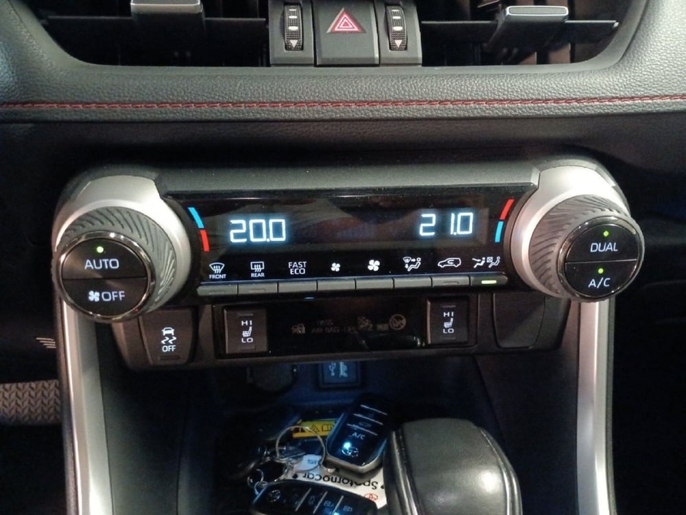 Toyota Rav4 nuova a Milano (13)