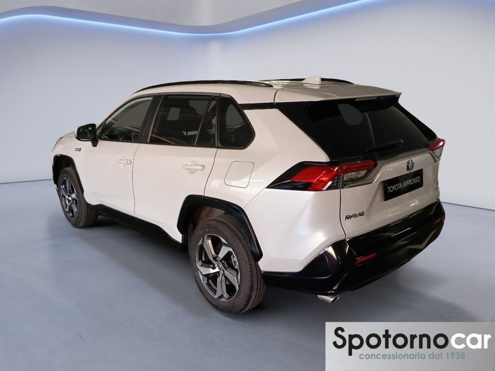 Toyota Rav4 nuova a Milano (3)