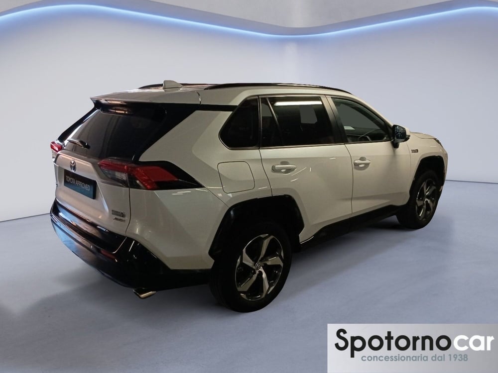 Toyota Rav4 nuova a Milano (5)