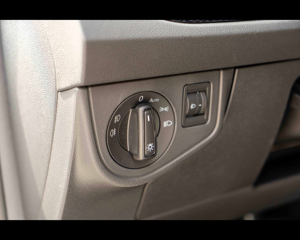Volkswagen Polo nuova a Treviso (18)