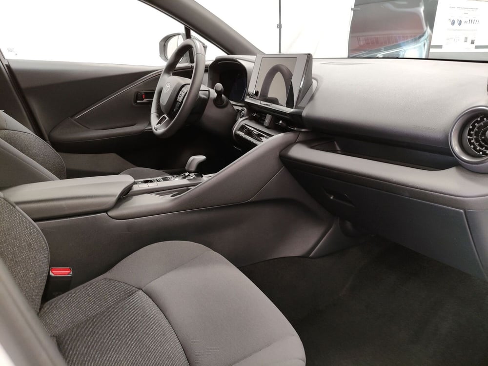 Toyota Toyota C-HR usata a Roma (14)