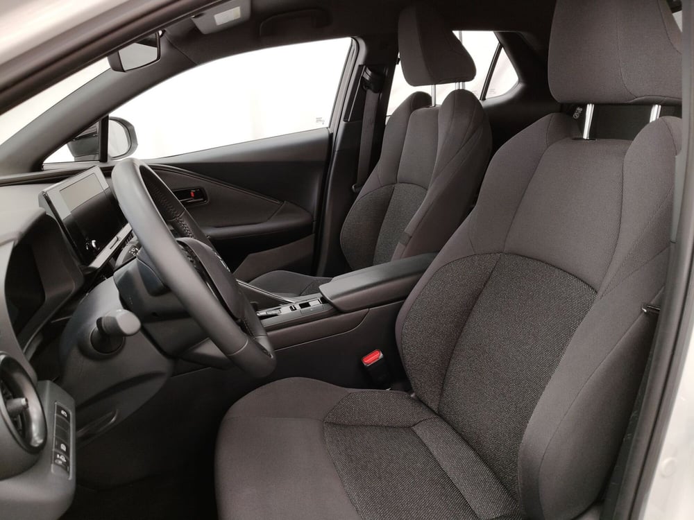 Toyota Toyota C-HR usata a Roma (7)