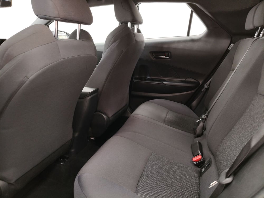 Toyota Toyota C-HR usata a Roma (8)
