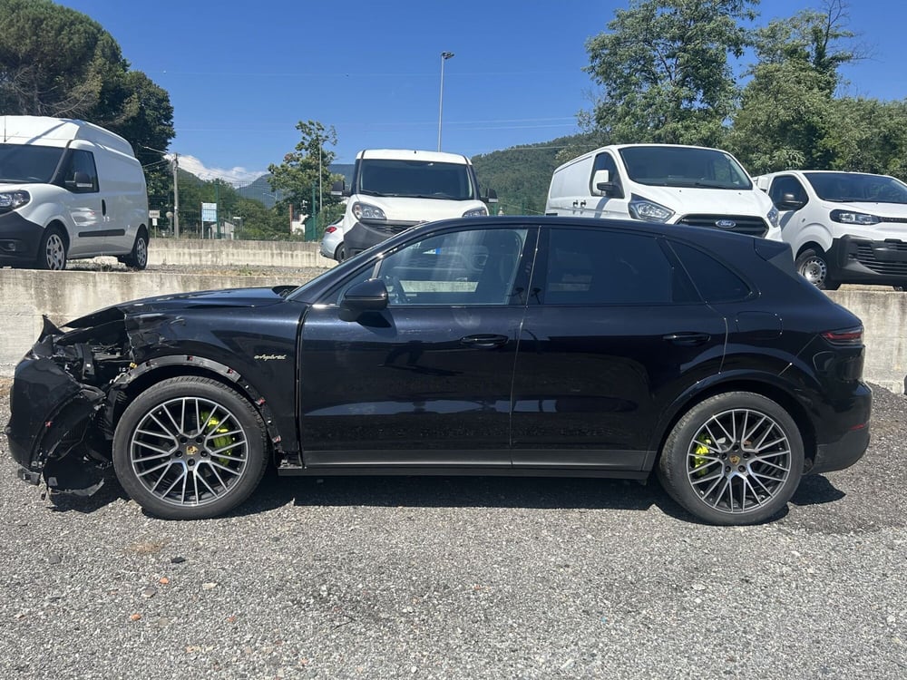 Porsche Cayenne usata a La Spezia (4)