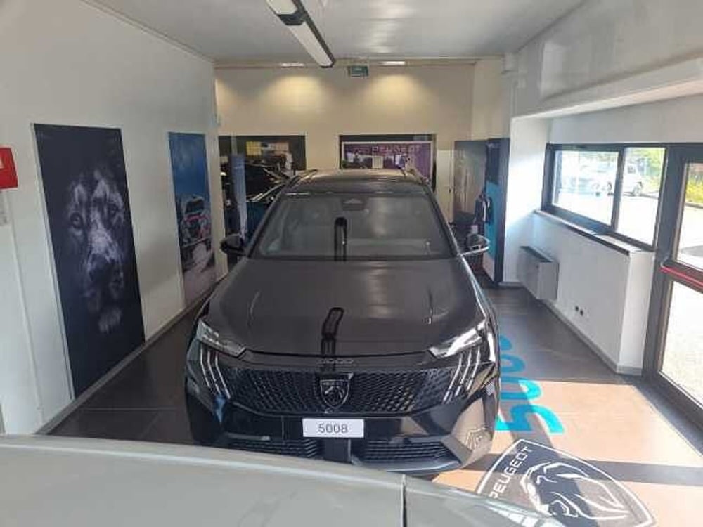 Peugeot 5008 nuova a Siena (2)