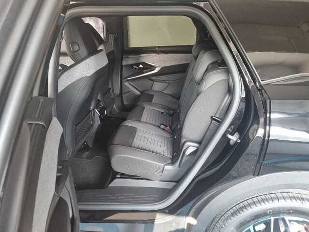 Peugeot 5008 nuova a Siena (4)