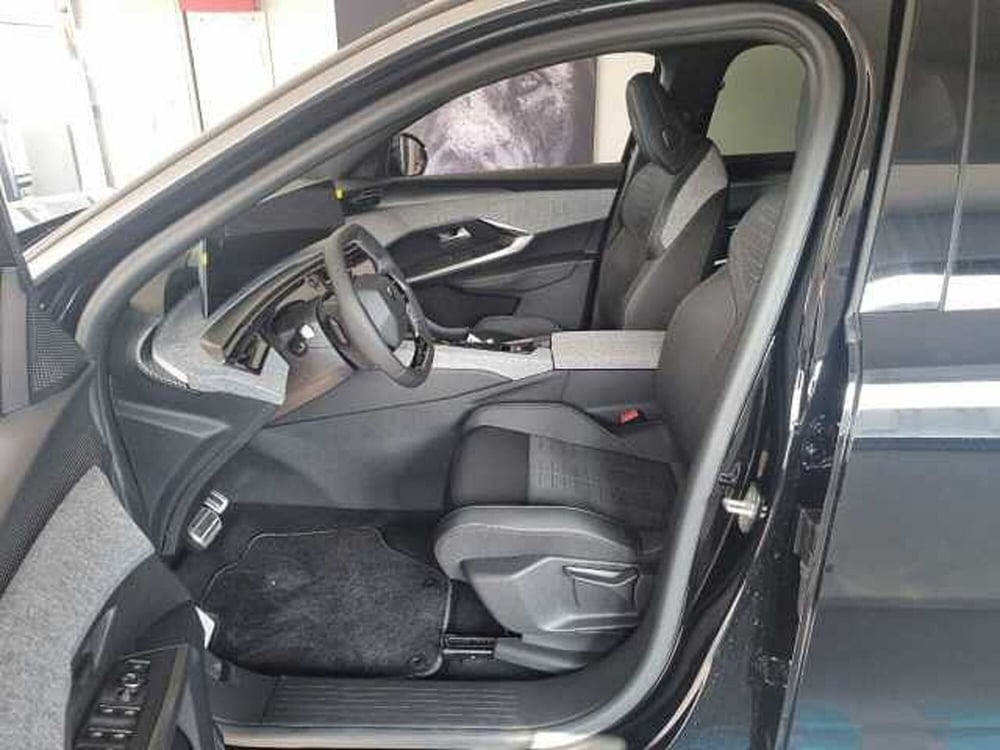 Peugeot 5008 nuova a Siena (5)