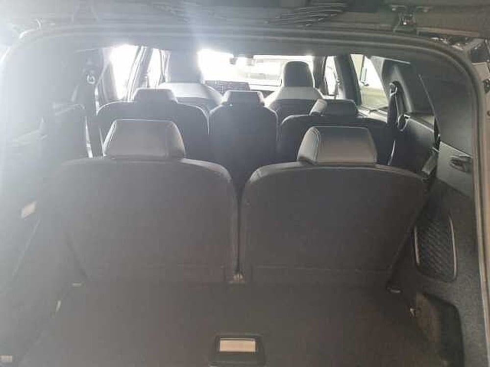 Peugeot 5008 nuova a Siena (9)
