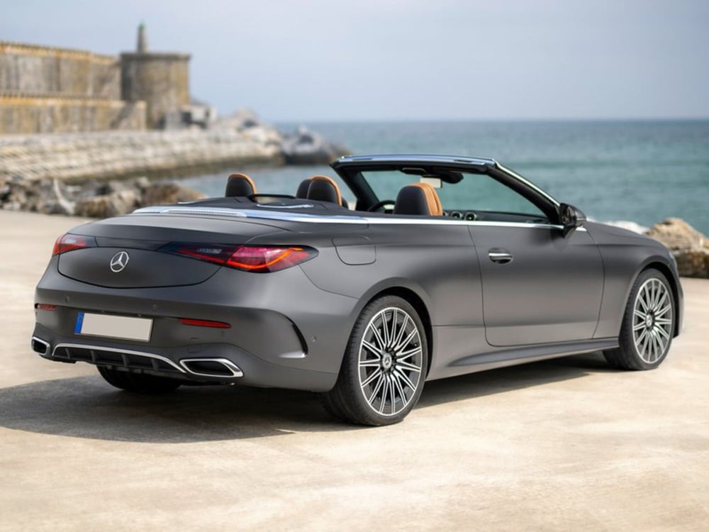 Mercedes-Benz CLE Cabrio nuova a Siena (3)