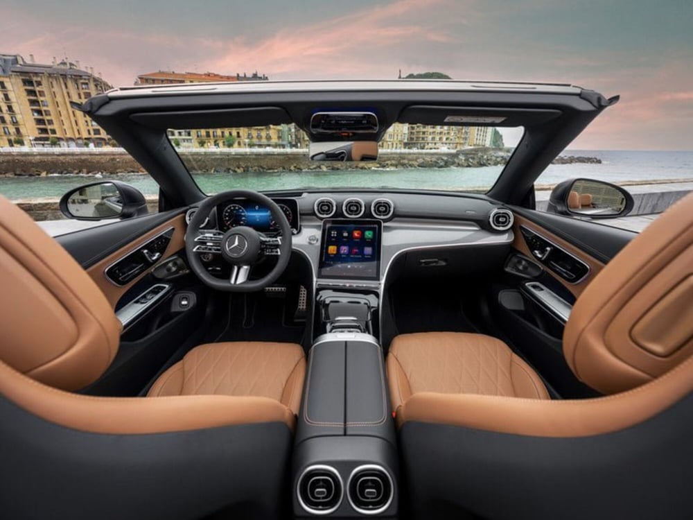 Mercedes-Benz CLE Cabrio nuova a Firenze (4)