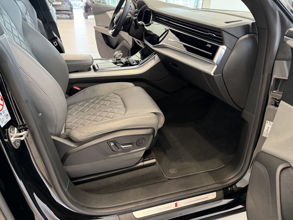 Audi Q8 usata a Latina (11)