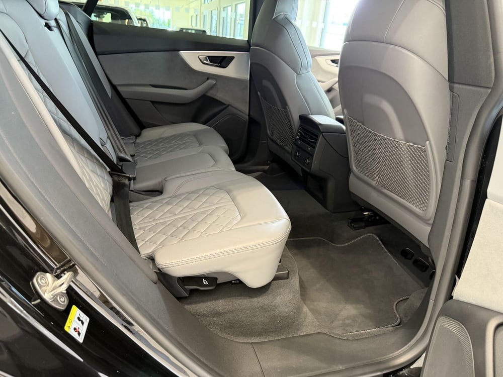 Audi Q8 usata a Latina (7)