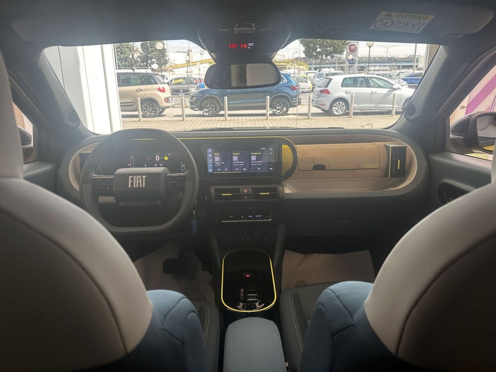 Fiat Grande Panda nuova a Milano (13)