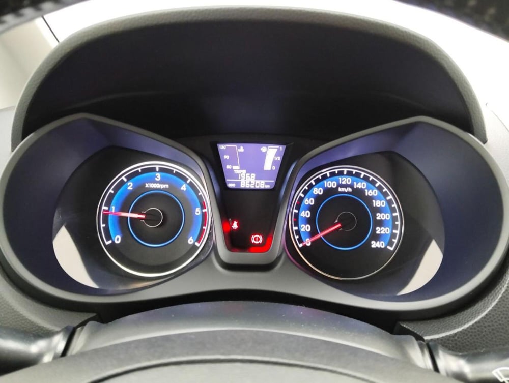 Hyundai ix20 usata a Como (12)