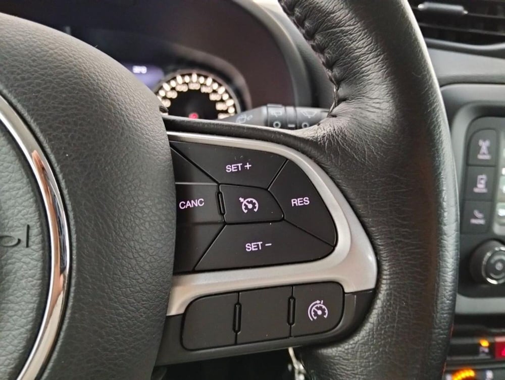 Jeep Renegade usata a Como (11)