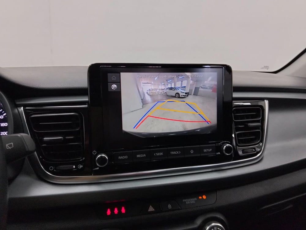 Kia Rio usata a Como (16)