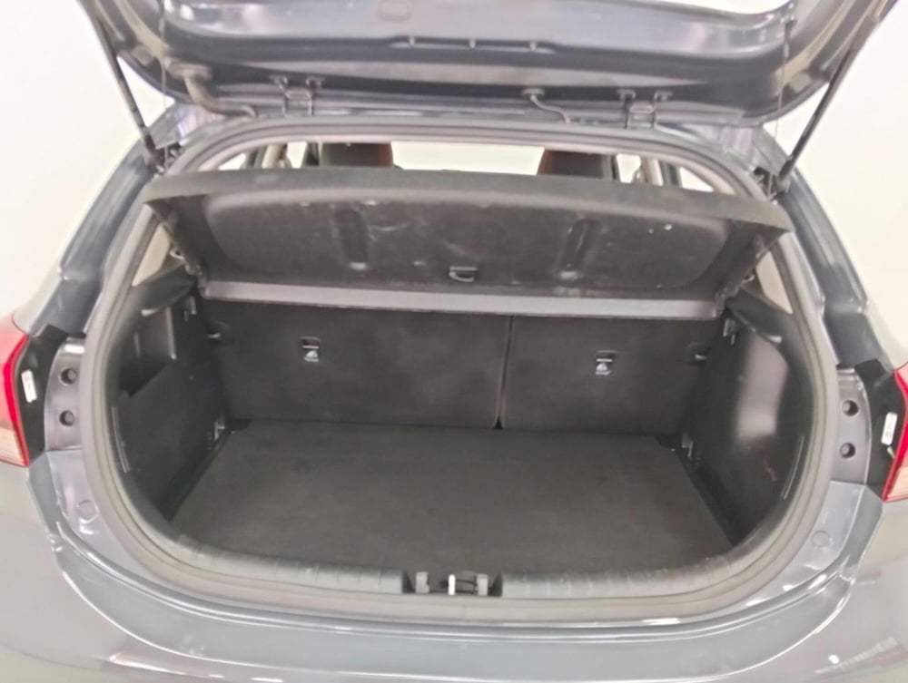 Kia Rio usata a Como (17)