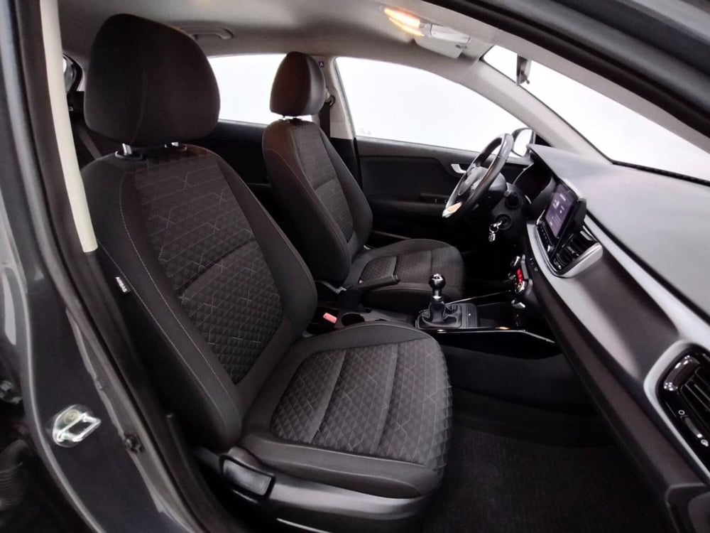 Kia Rio usata a Como (3)