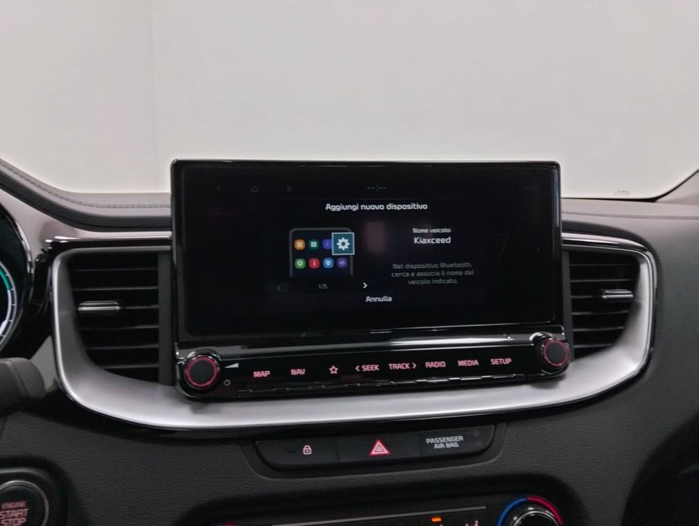 Kia XCeed usata a Como (15)