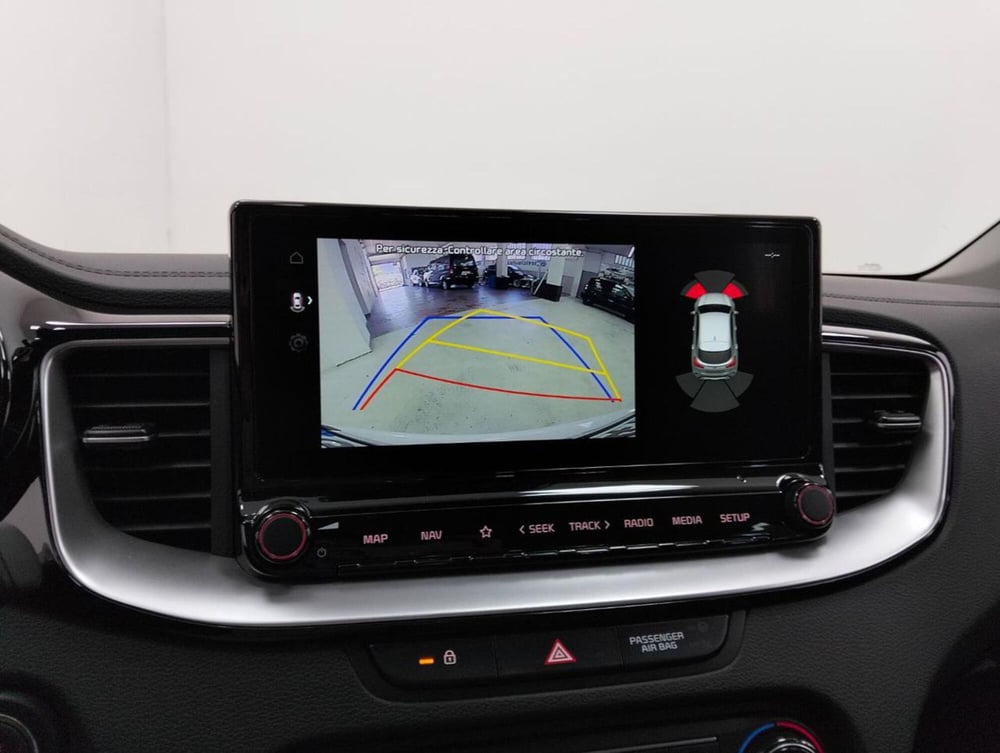 Kia XCeed usata a Como (18)