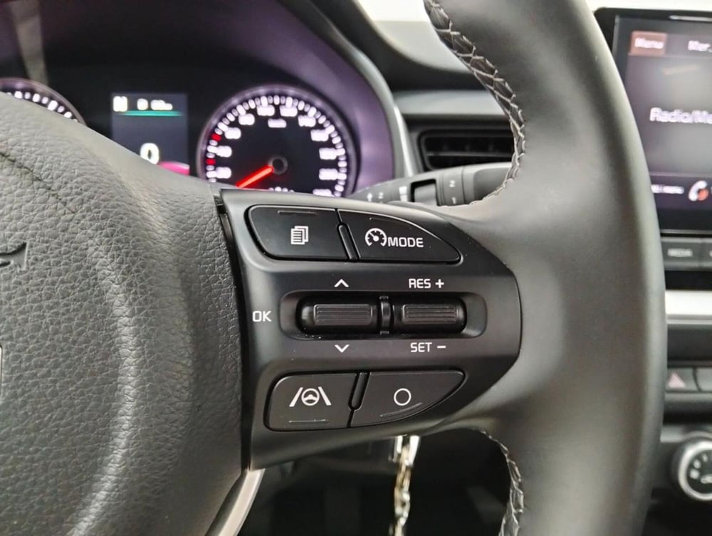 Kia Stonic usata a Como (11)