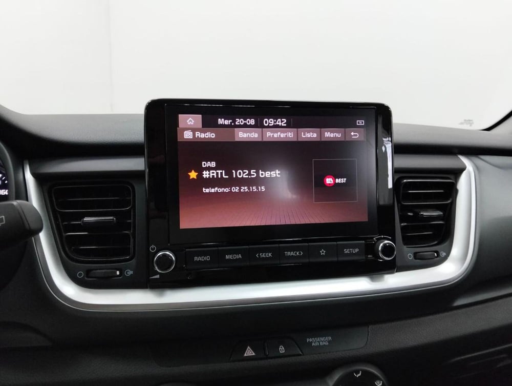 Kia Stonic usata a Como (13)