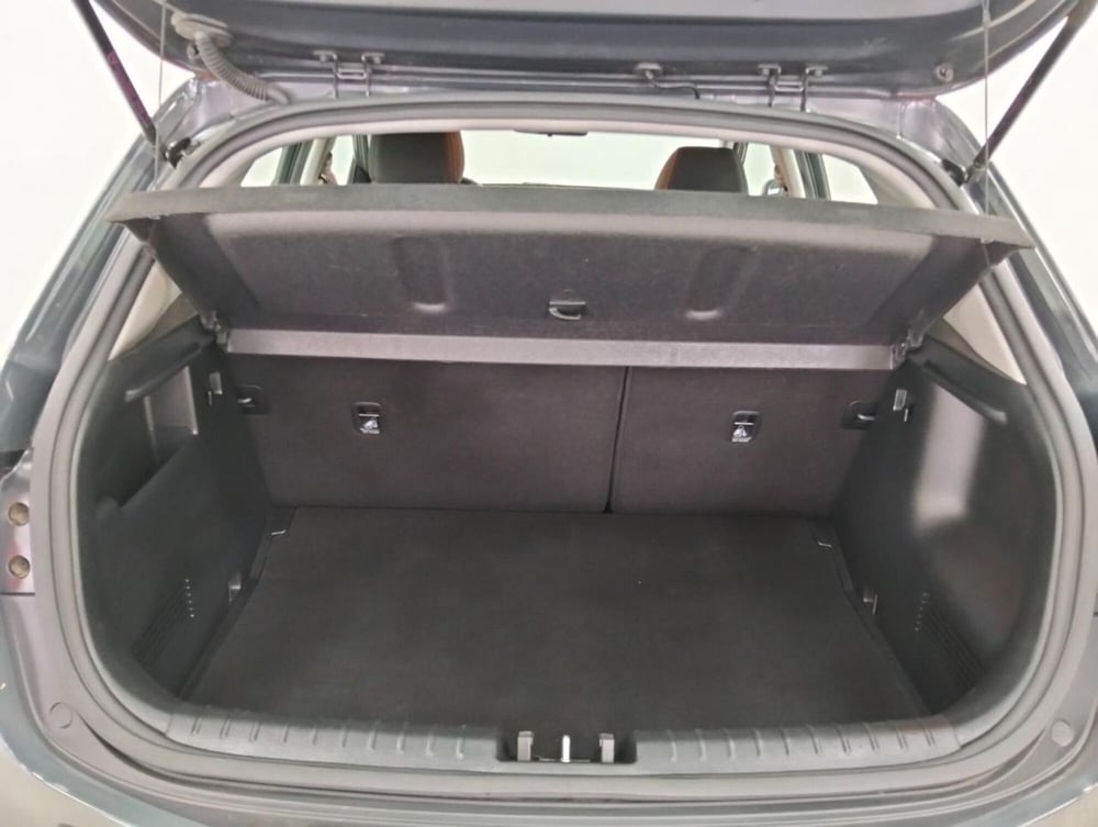 Kia Stonic usata a Como (18)