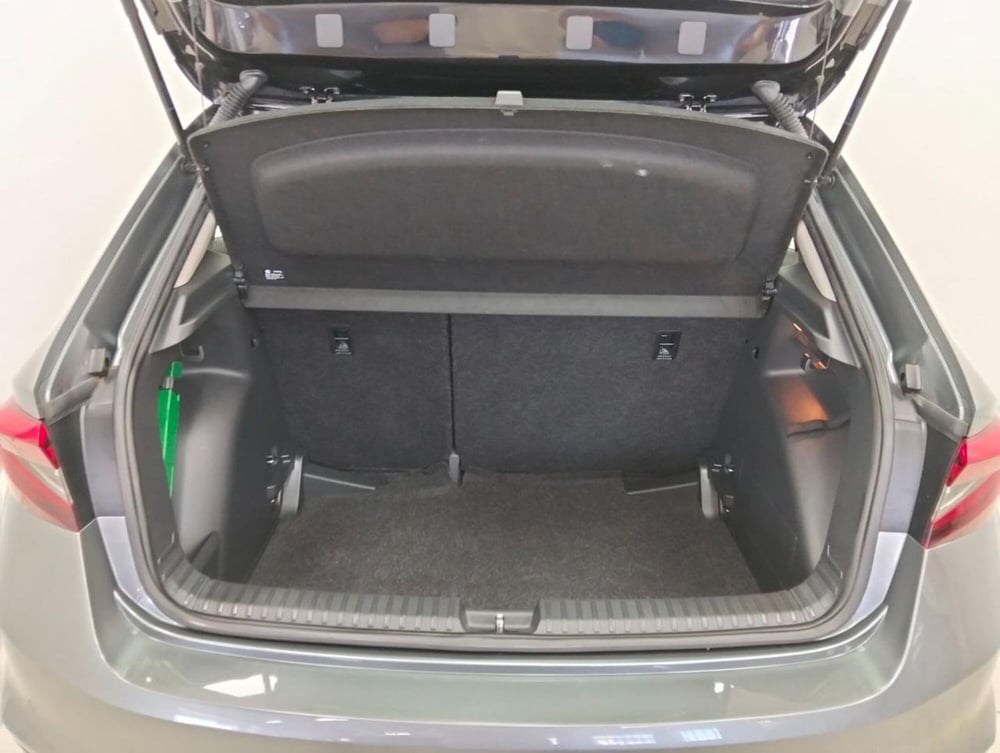 Skoda Fabia usata a Como (18)