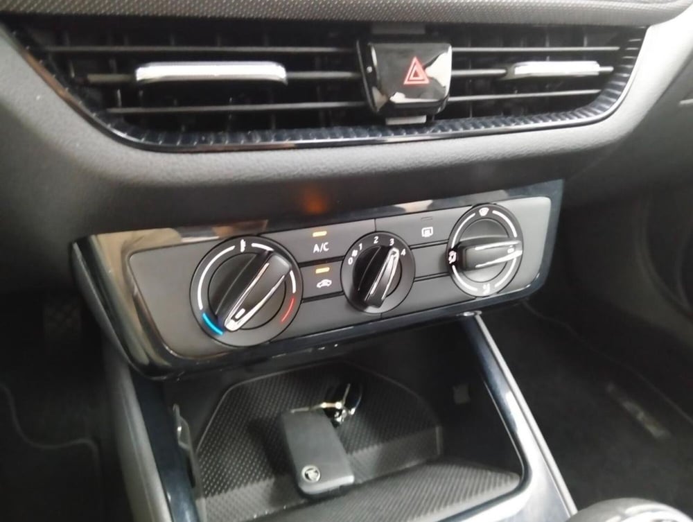 Skoda Fabia usata a Como (16)