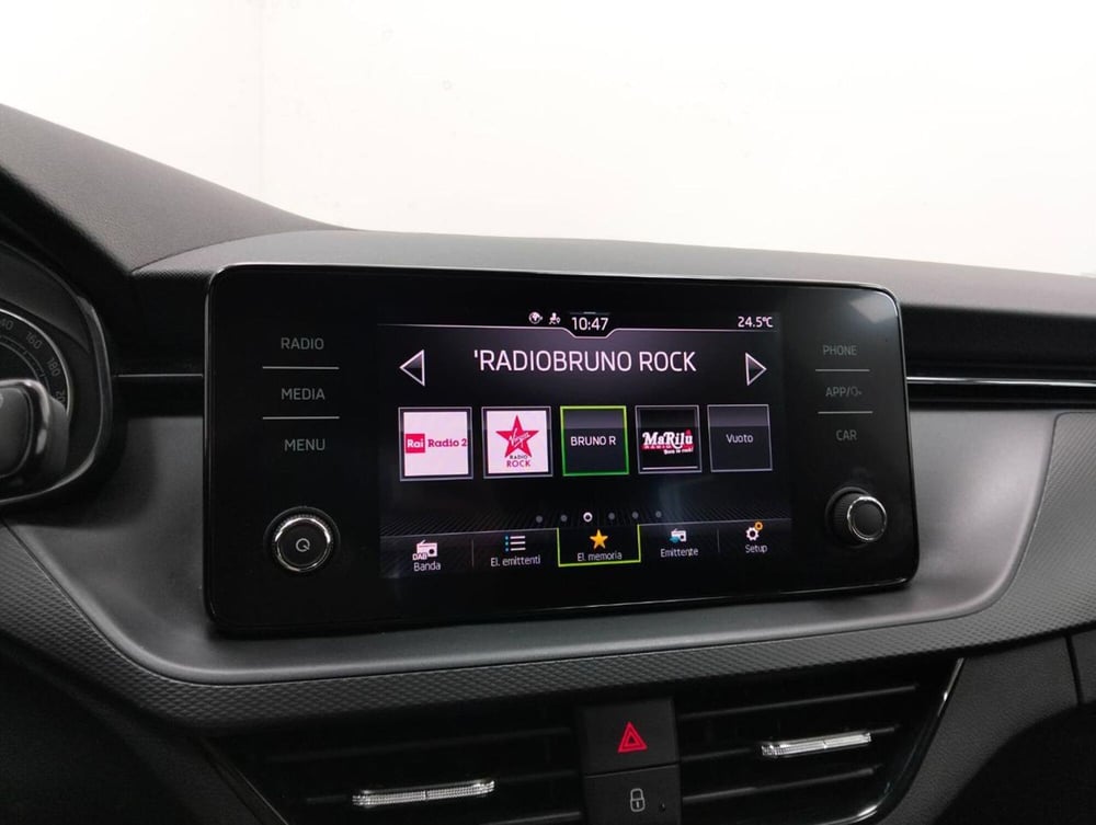 Skoda Kamiq usata a Como (13)