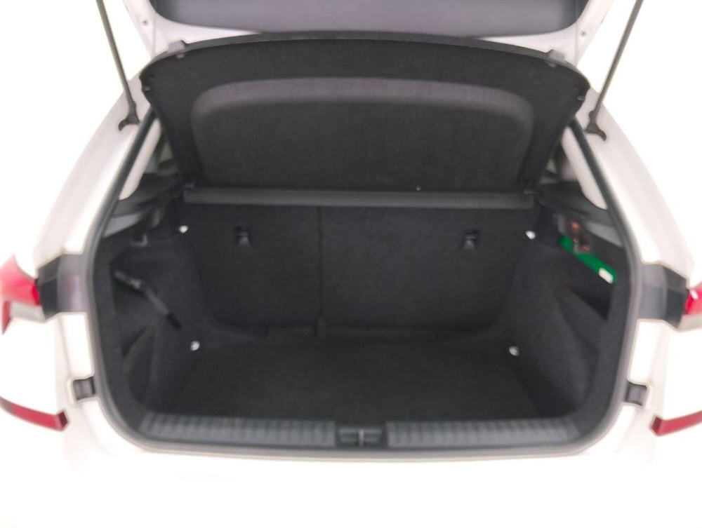 Skoda Kamiq usata a Como (19)