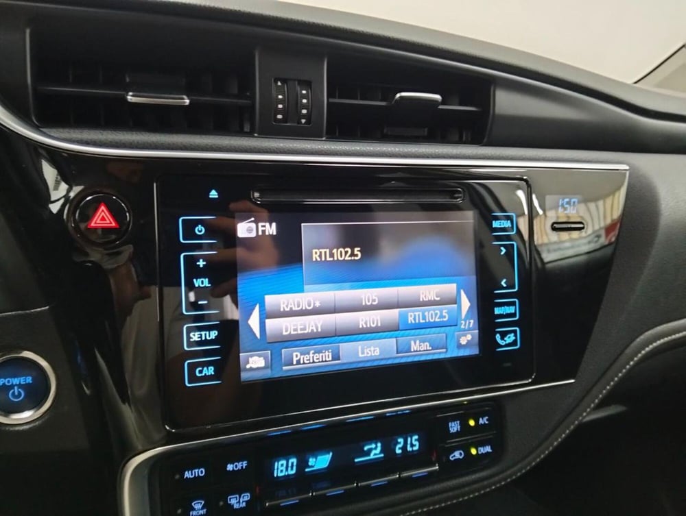 Toyota Auris usata a Como (13)