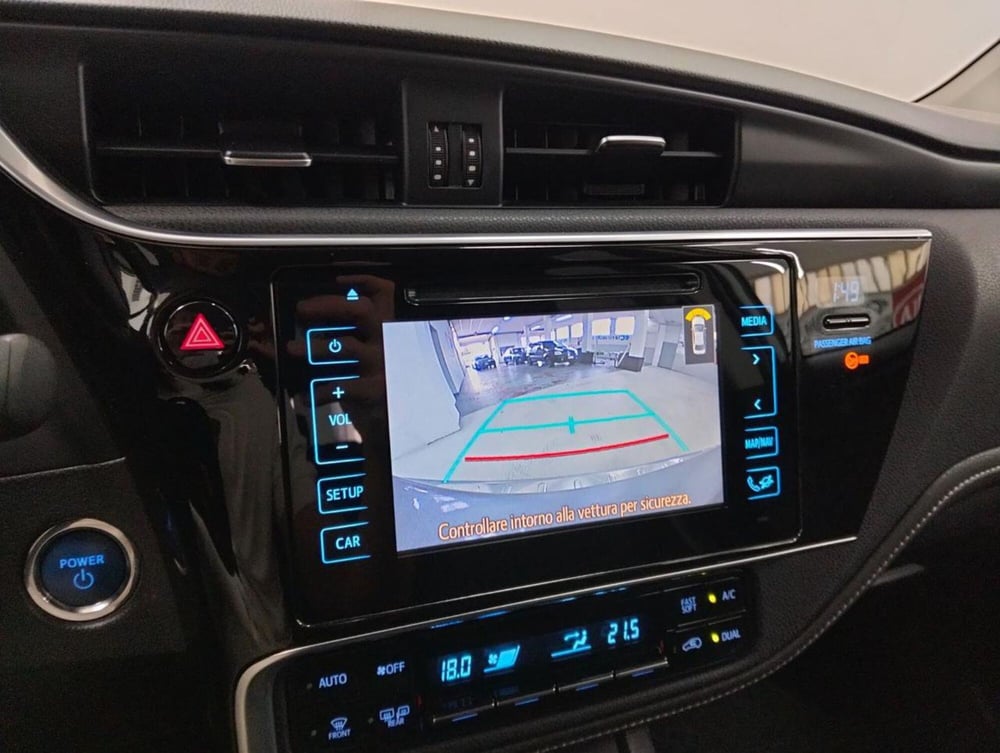 Toyota Auris usata a Como (18)