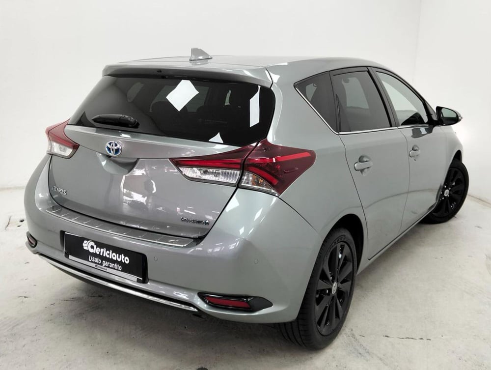 Toyota Auris usata a Como (2)