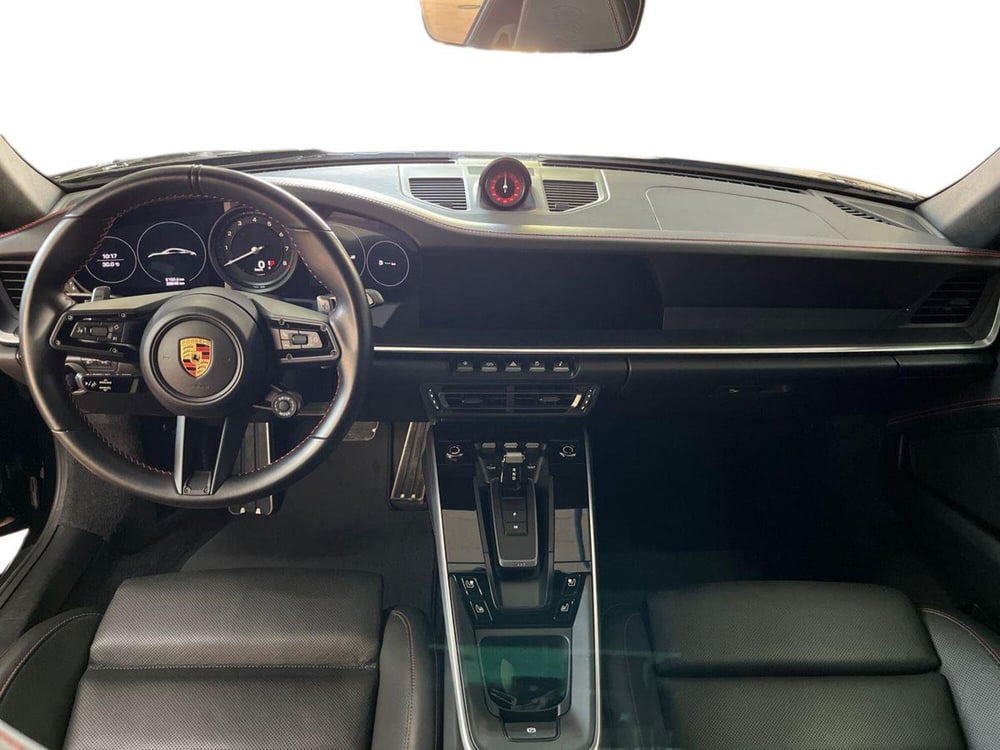 Porsche 911 Coupé usata a Bari (8)