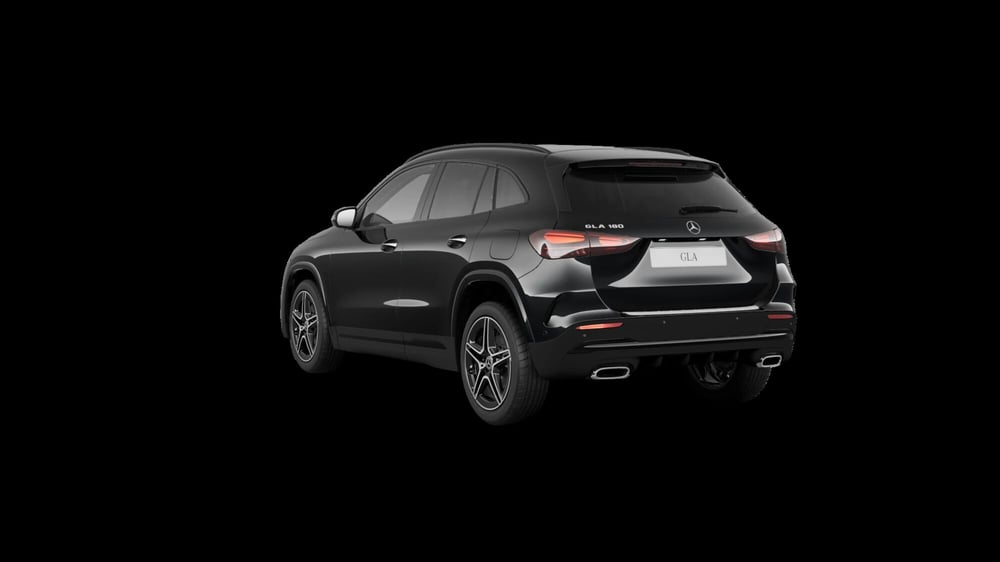 Mercedes-Benz GLA SUV nuova a Milano (3)