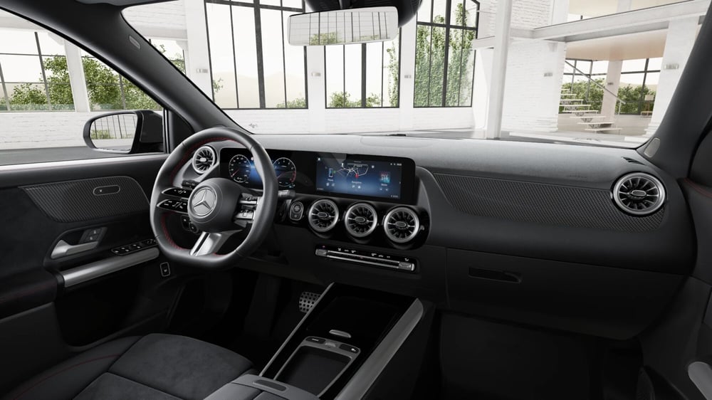 Mercedes-Benz GLA SUV nuova a Milano (5)