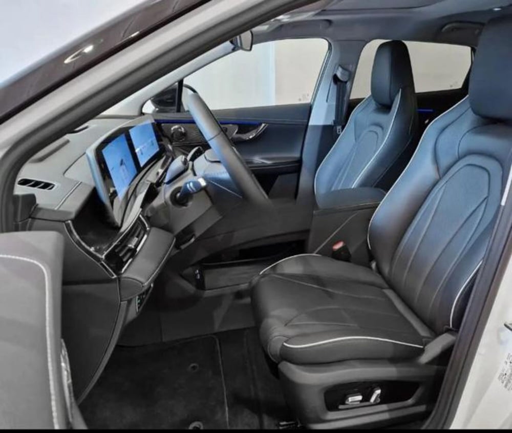Omoda Omoda 5 EV nuova a Bologna (9)