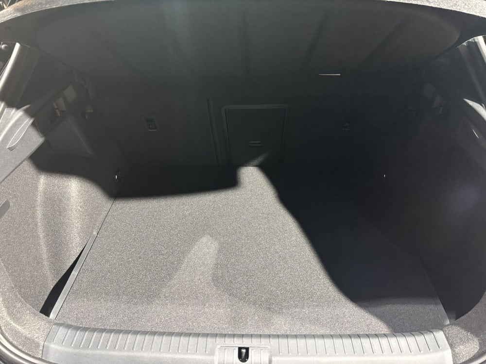 Cupra Formentor nuova a Ferrara (16)