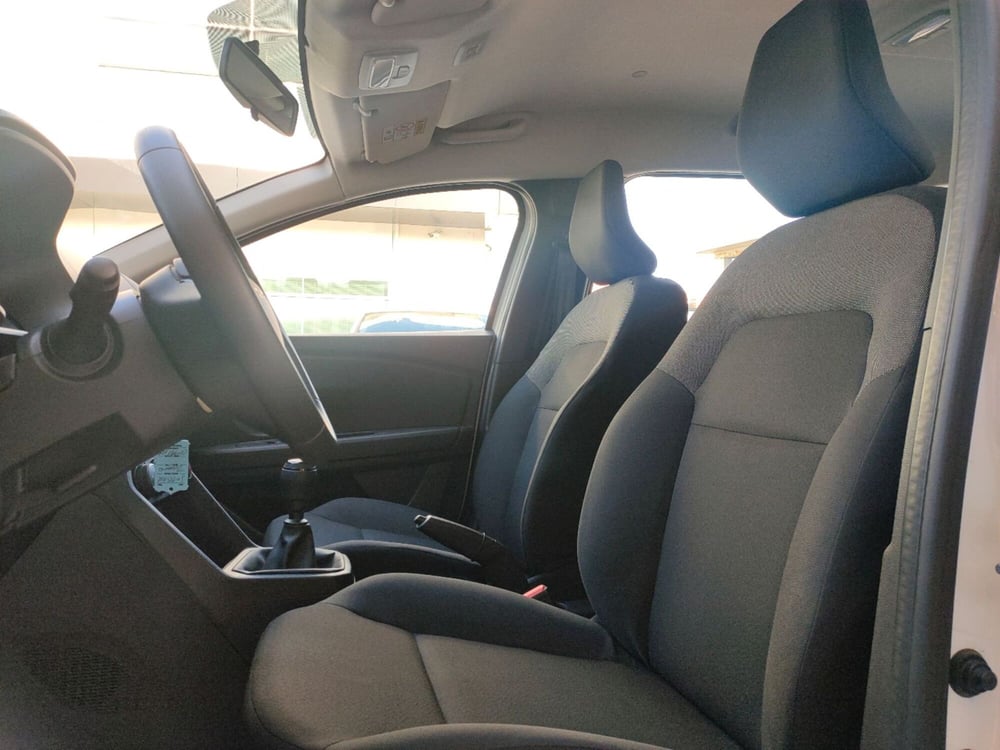 Dacia Jogger usata a Chieti (13)
