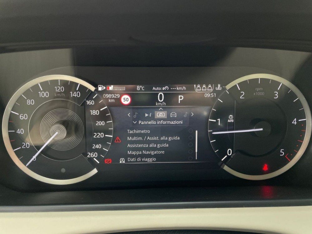 Land Rover Range Rover Velar usata a Macerata (9)