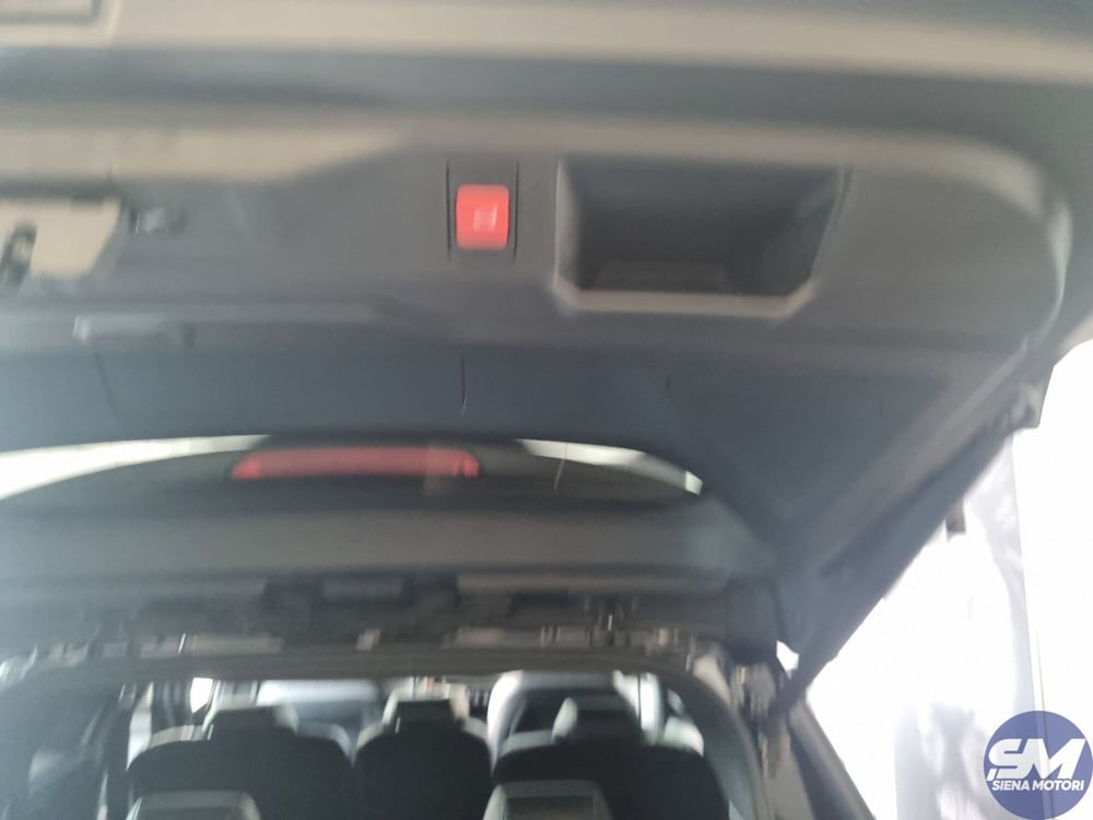 Peugeot 5008 nuova a Firenze (8)
