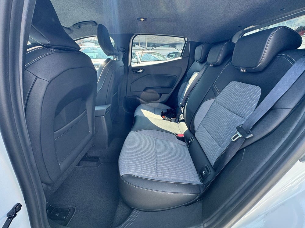 Renault Clio nuova a Pavia (7)